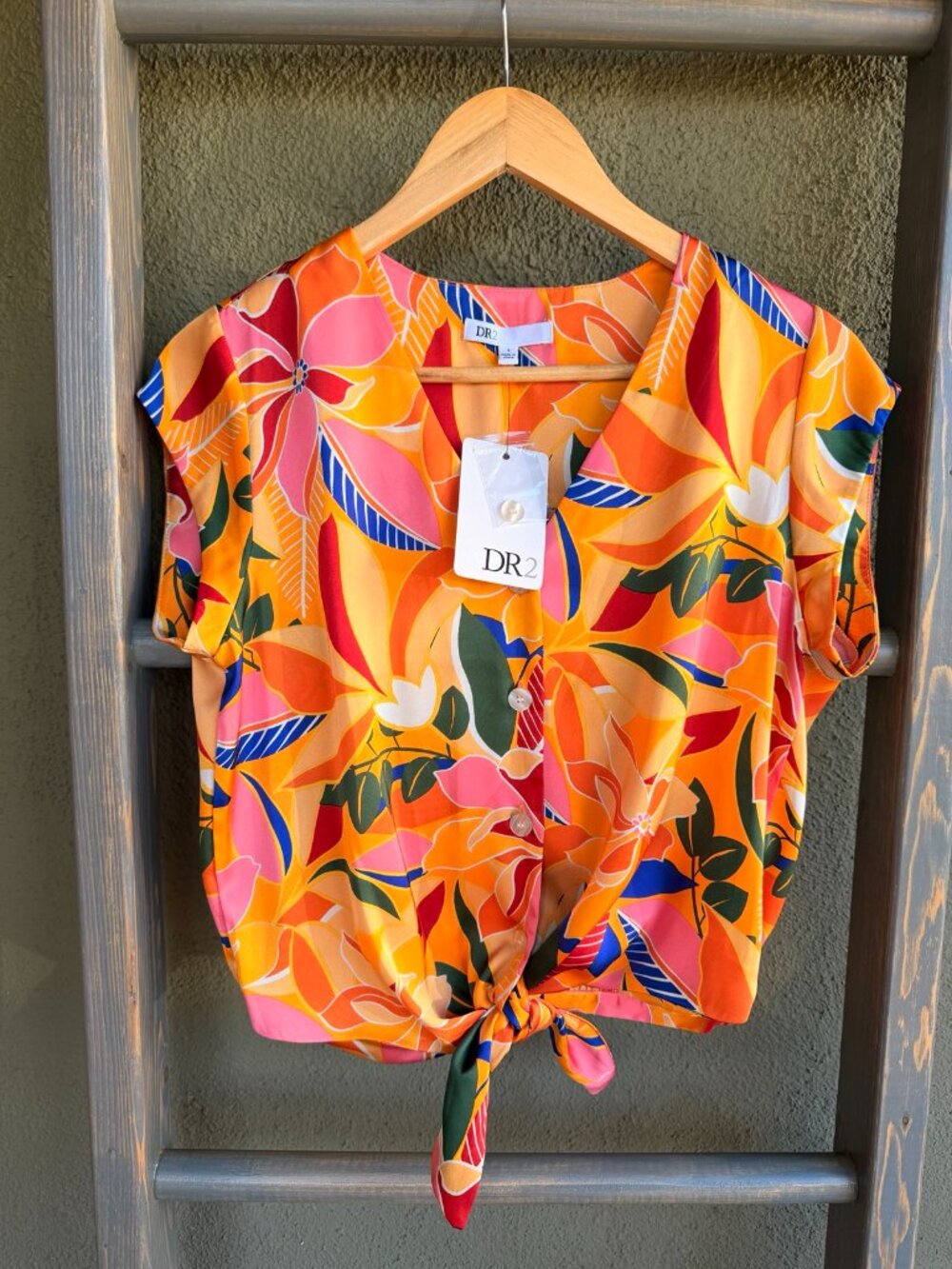 DR2 Tie Front Floral Blouse Size Small NWT Tropical Print Top